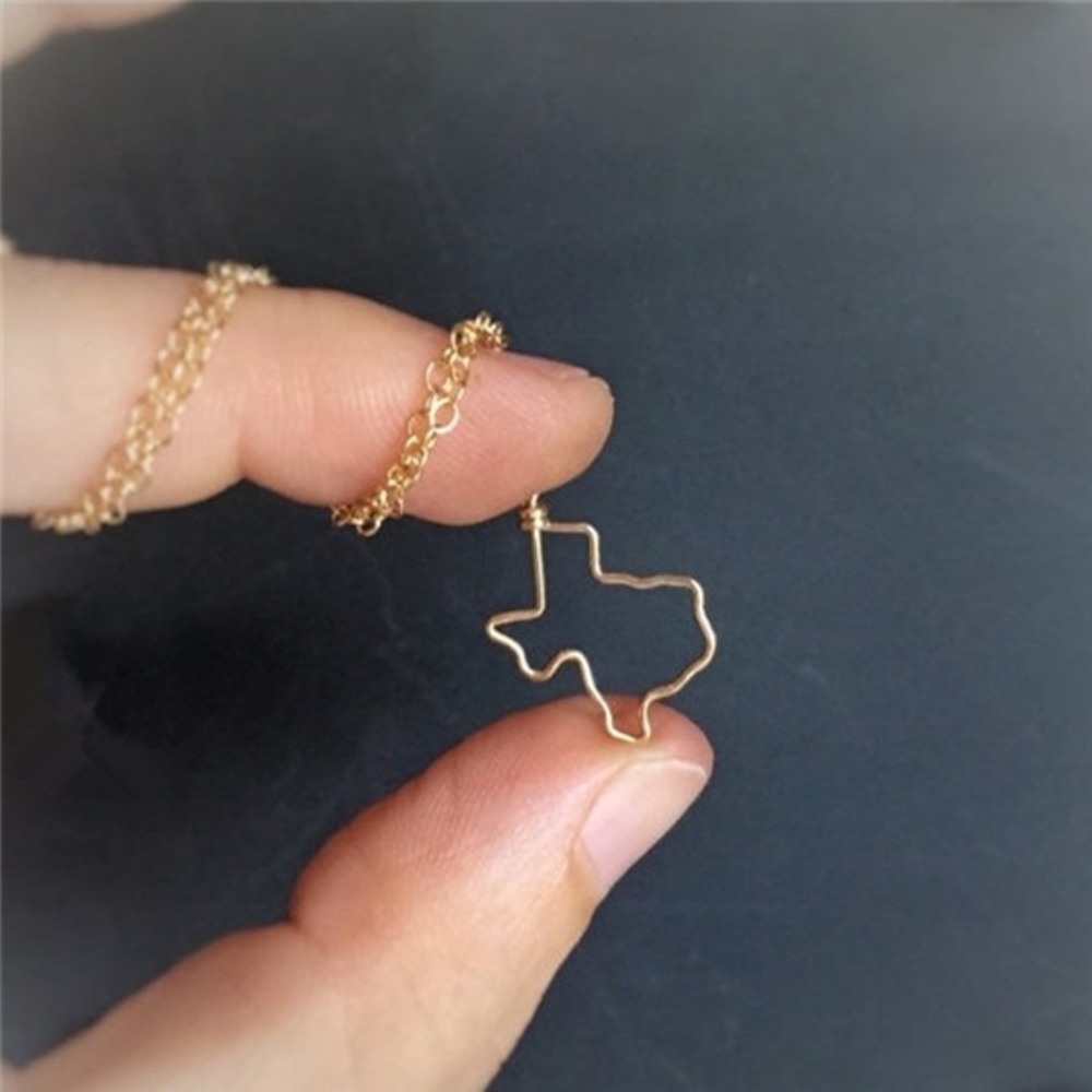 Texas Dainty Pendant Wire Necklace Gold - Picture 2 of 5